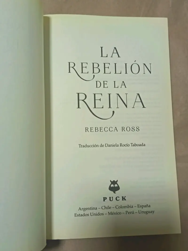 Libro La Rebelión de la Reina de Rebecca Ross - 3