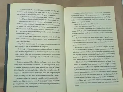 Libro La Rebelión de la Reina de Rebecca Ross - miniatura 6