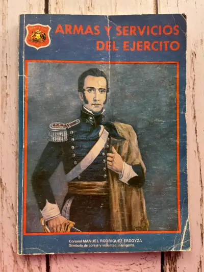 Revista Armas y Servicios del Ejército de Chile - miniatura 1
