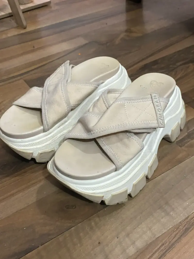 Sandalias plataforma beige C'Moran - 1