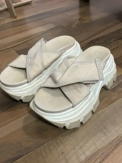 Sandalias plataforma beige C'Moran - miniatura 1