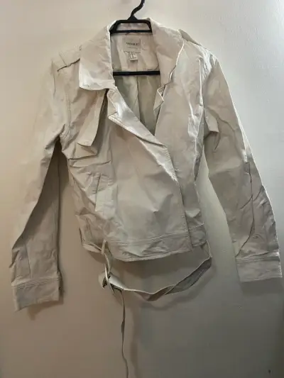 Chaqueta beige Forever 21 con cinturón - miniatura 2