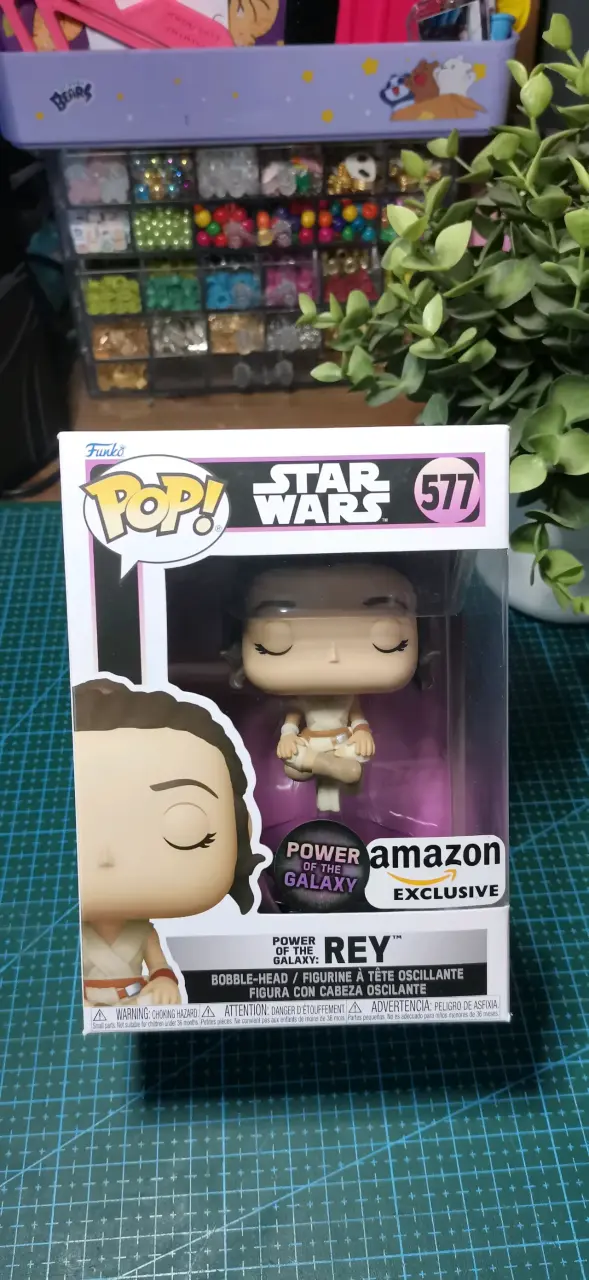Funko Pop Star Wars Rey Exclusivo Amazon - 1
