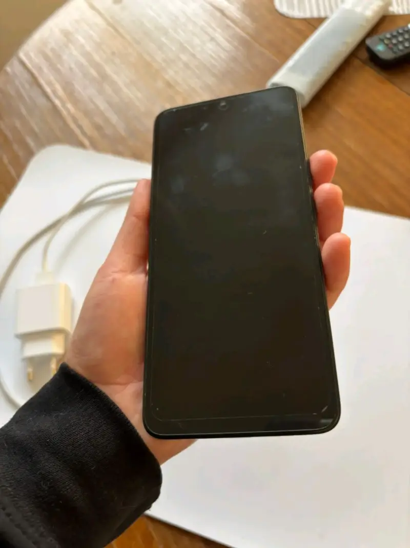 Smartphone Xiaomi Redmi 5G con cámara dual - 2