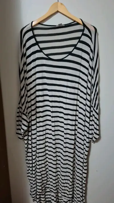 Vestido a rayas blanco y negro H&M - miniatura 1