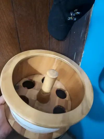 Carrete de madera para volantines - miniatura 2