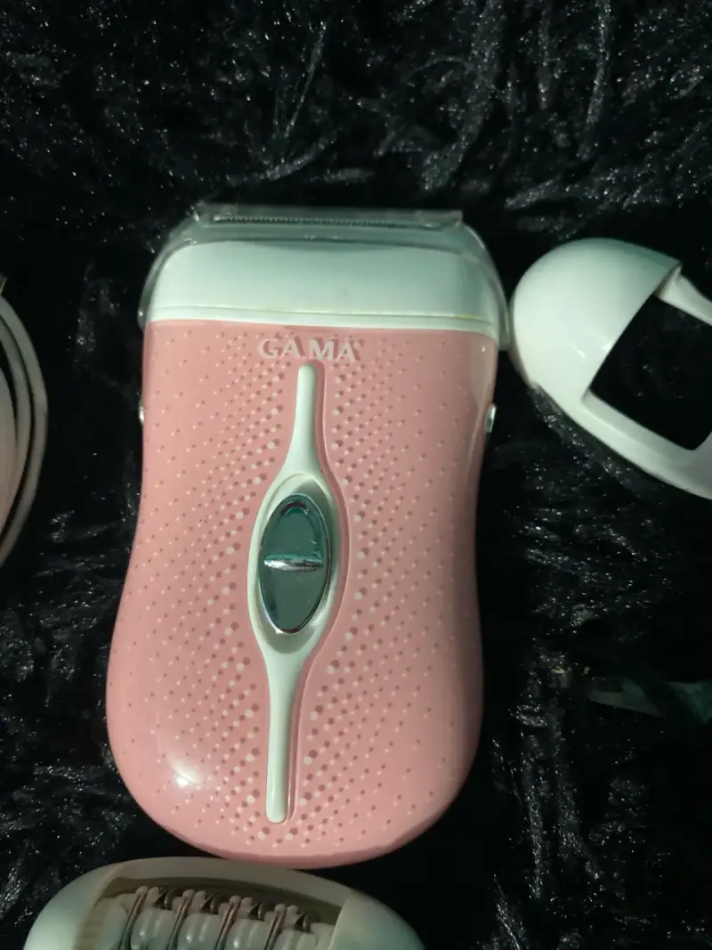 Depiladora eléctrica rosa Gama con accesorios - 2