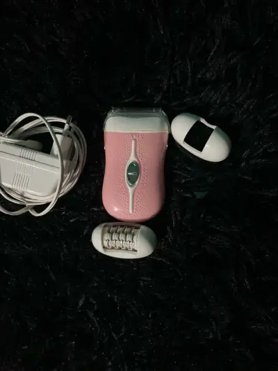 Depiladora eléctrica rosa Gama con accesorios - miniatura 3
