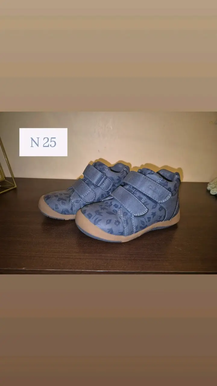 Zapatos infantiles azules, talla 25