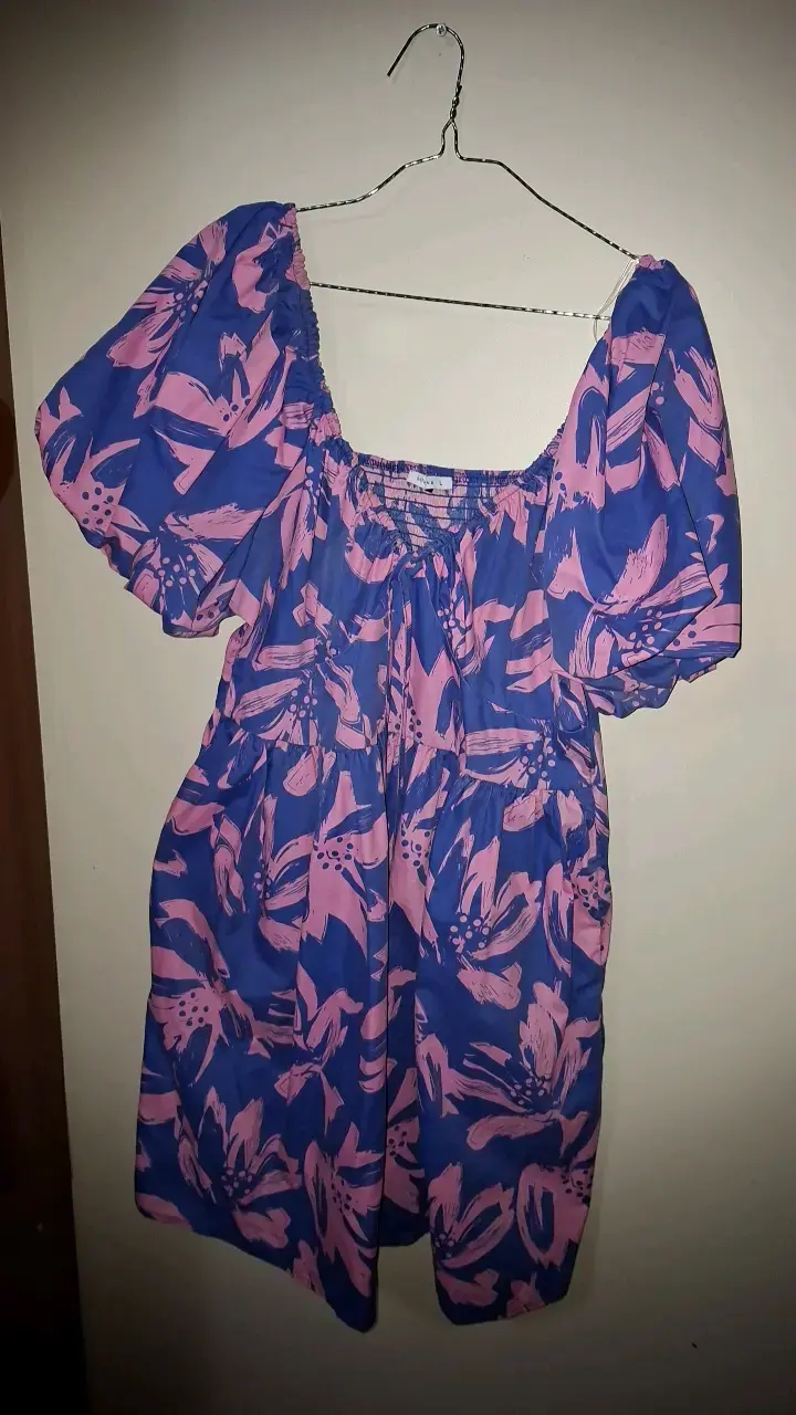 Vestido estampado floral azul y rosa - 2