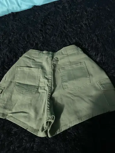 Shorts verdes de algodón para mujer - miniatura 1