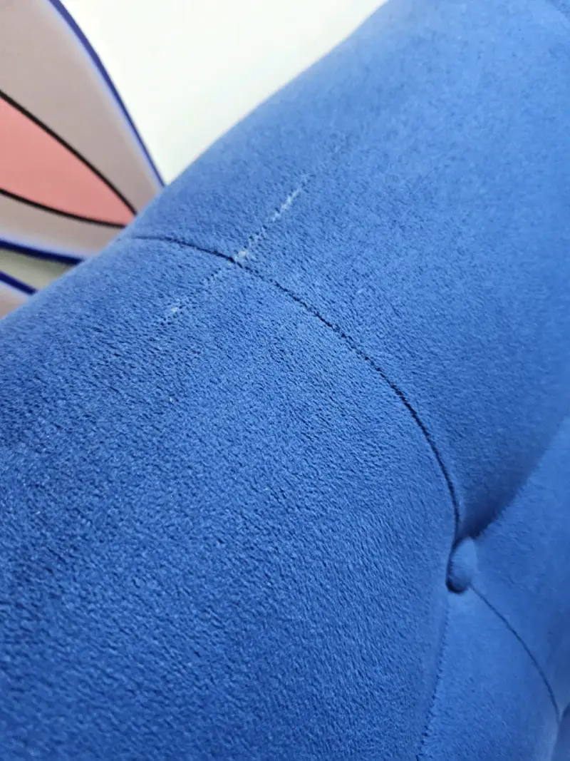 Cabecera de cama azul acolchada en buen estado - 3