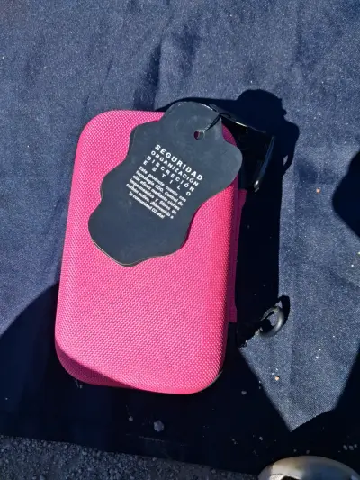 Estuche rígido rosado para protección de disposit - miniatura 2