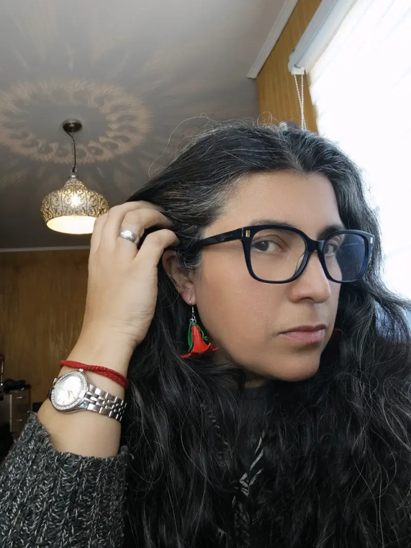 Aros colgantes copihues rojos en arcilla poliméric - 4