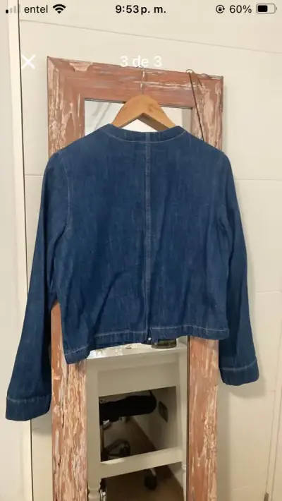 Chaqueta de mezclilla azul Zara para mujer - miniatura 3