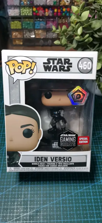 Funko Pop Star Wars Iden Versio - miniatura 1