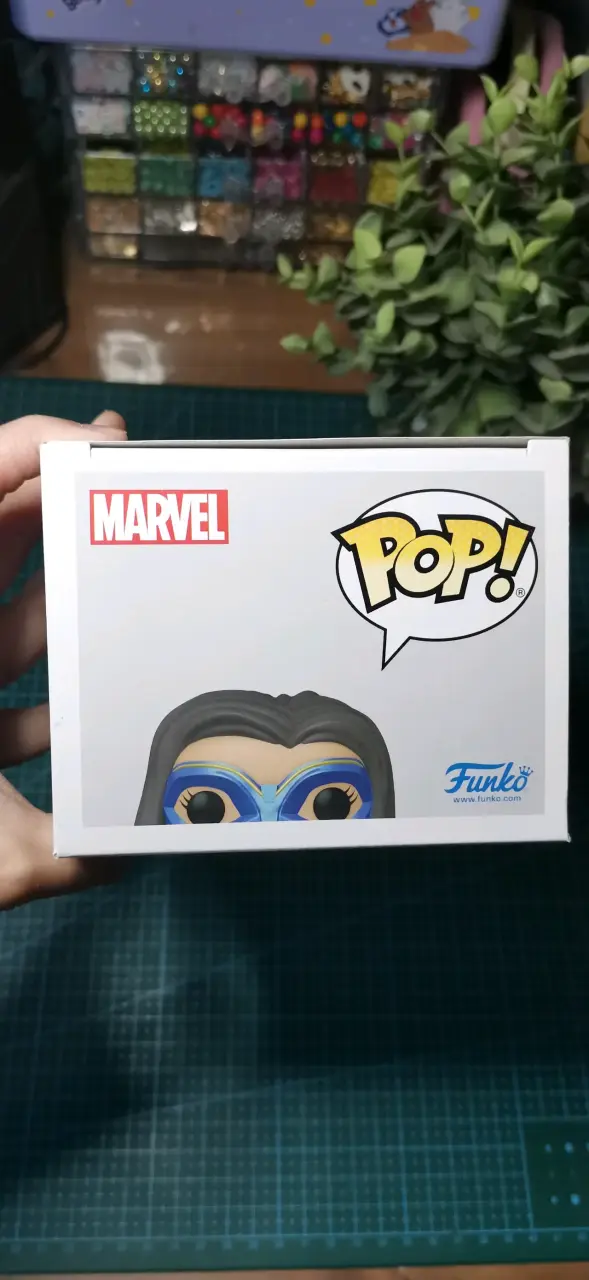 Funko Pop Ms. Marvel Exclusivo Amazon - 3
