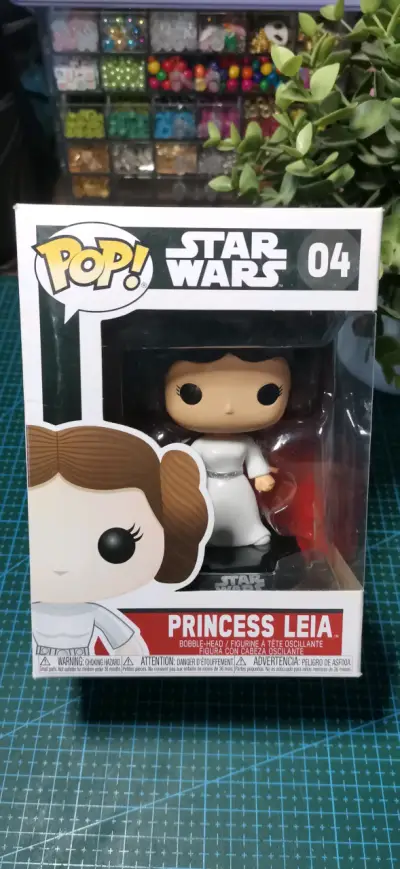 Figura Funko Pop Princess Leia Star Wars - miniatura 1