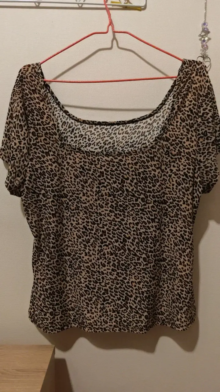 Blusa de Leopardo Shein Curve Talla 1XL
