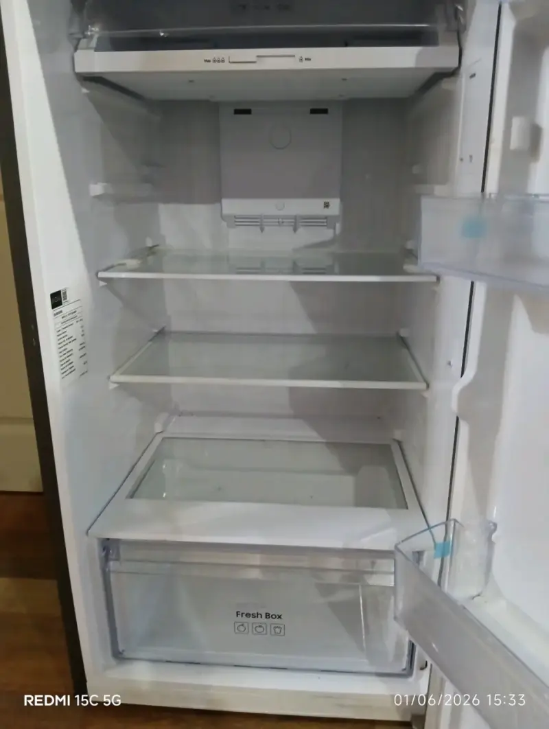 Refrigerador Samsung RT31CGS4 congelador superior - 2