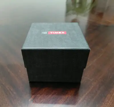 Reloj Timex Retroiluminado con correa de cuero - miniatura 6