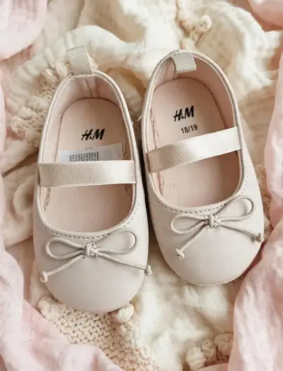 Zapatos de bebé H&M rosados con lazo - miniatura 1