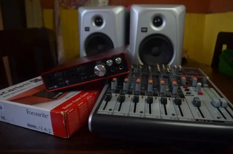 Pack Completo Home Studio Behringer y KRK - 2