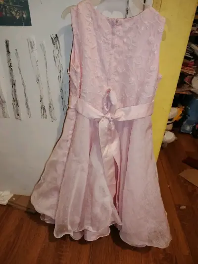 Vestido de fiesta infantil rosa con flores - miniatura 2
