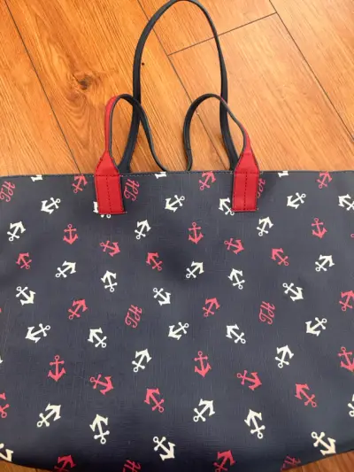 Bolso Tote Tommy Hilfiger anclas azul y rojo - miniatura 1