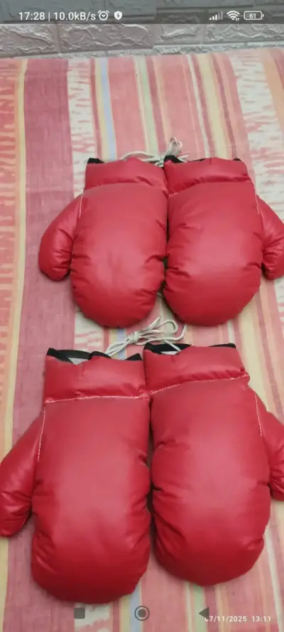 Guantes de Boxeo Rojos para Entrenamiento - miniatura 1