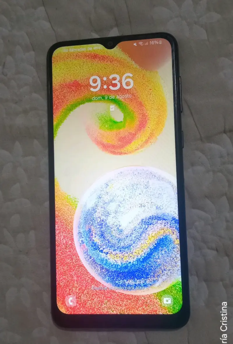 Smartphone Samsung Galaxy A04e en buen estado - 1