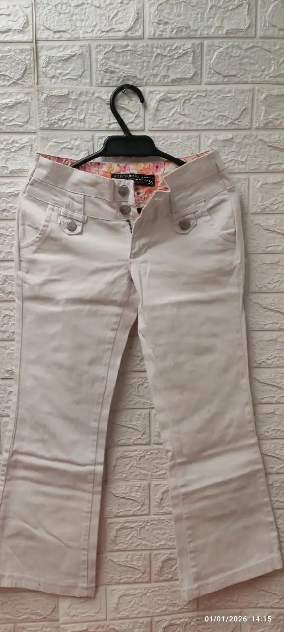 Jeans Wados para mujer con detalles bordados - 1