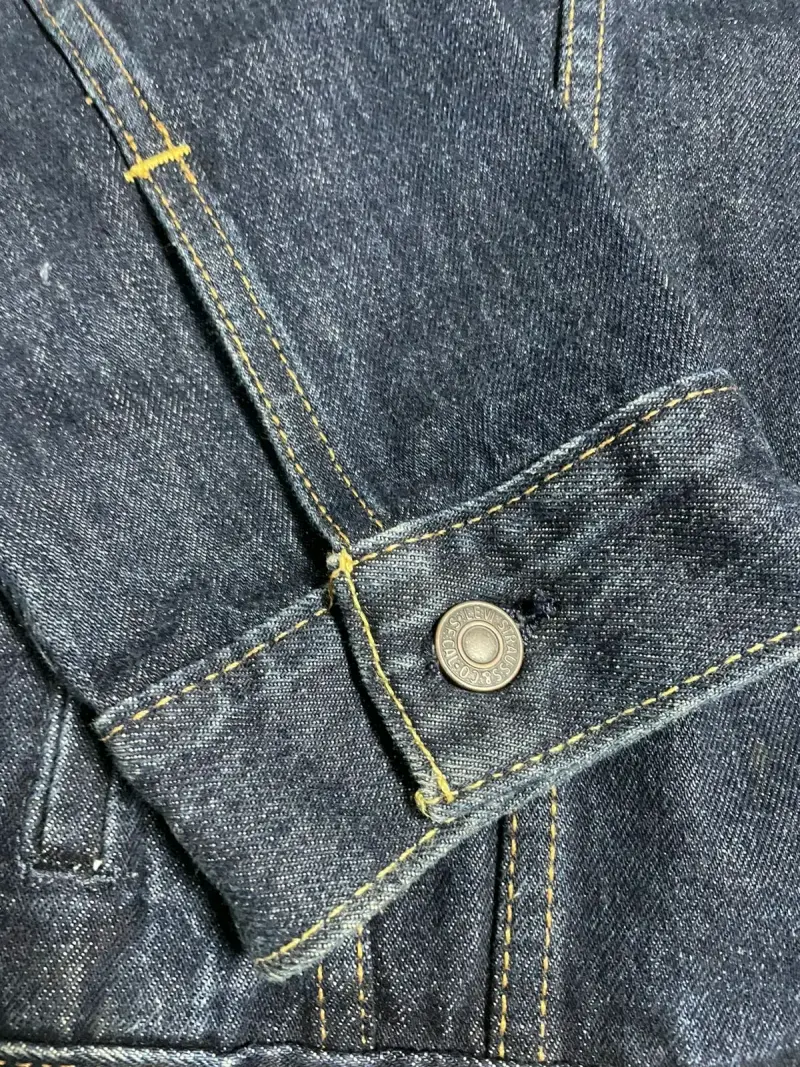 Chaqueta de mezclilla Levi's clásica azul - 6
