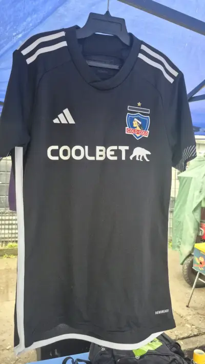 Camiseta negra de Colo-Colo Visita 2024 - miniatura 1