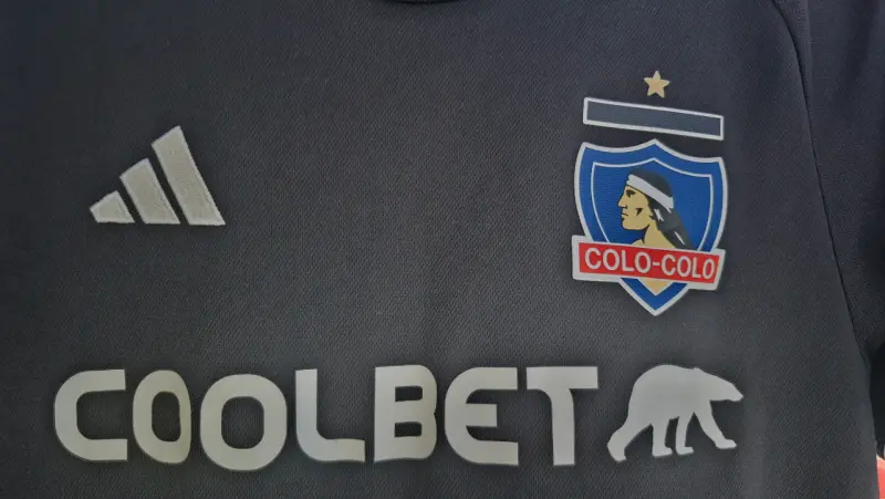 Camiseta negra de Colo-Colo Visita 2024 - 2