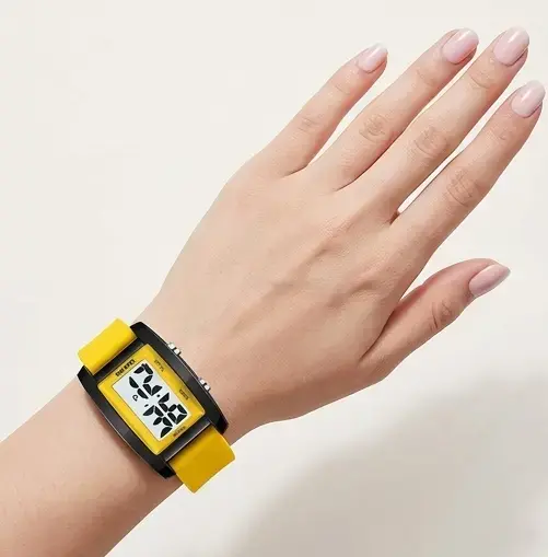 Reloj digital Skmai resistente al agua amarillo - 4