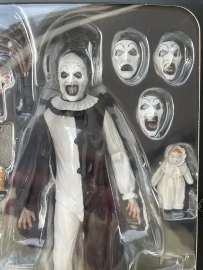 Terrifier Art the Clown Neca Ultimate - miniatura 5