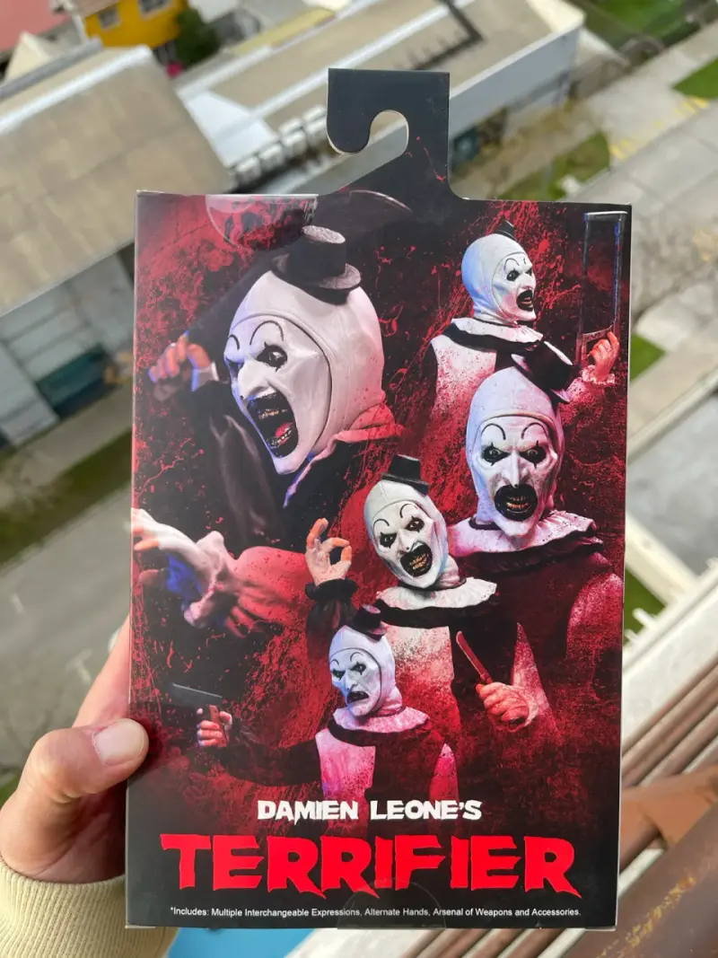 Terrifier Art the Clown Neca Ultimate - 6