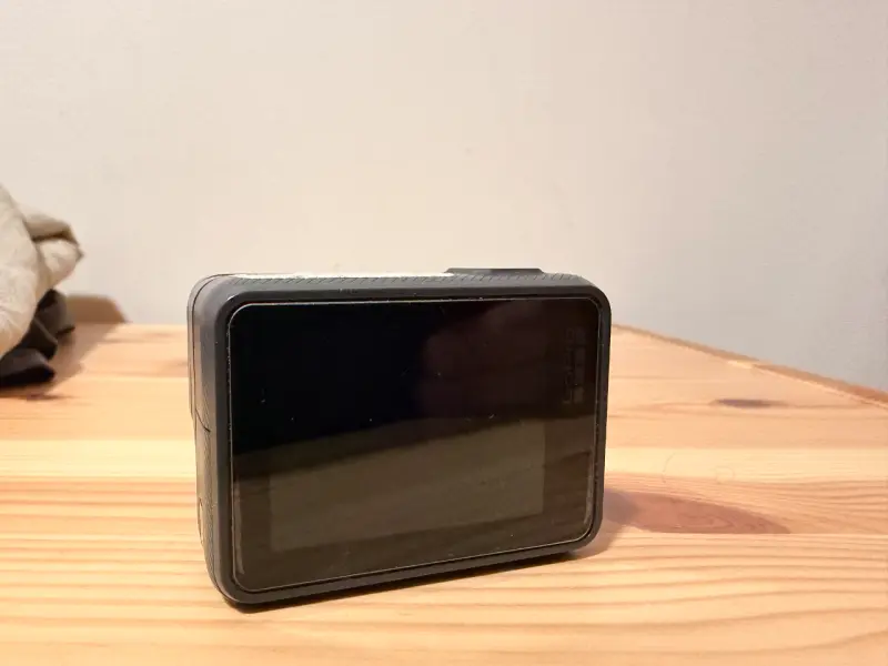 Cámara  GoPro Hero 5 Black con frame y soporte - 2