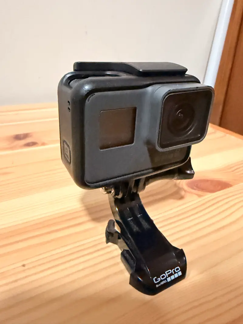 Cámara  GoPro Hero 5 Black con frame y soporte - 4