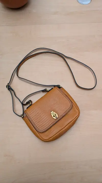 Pequeña cartera - miniatura 1