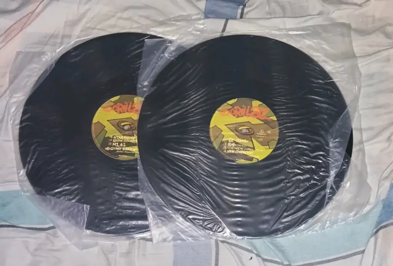 Gorillaz - Homonimo (Vinilo, 2LP) - 3
