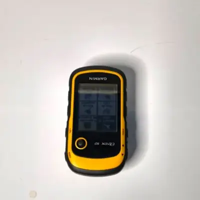 GPS portátil Garmin eTrex 10 amarillo con detalles - miniatura 2