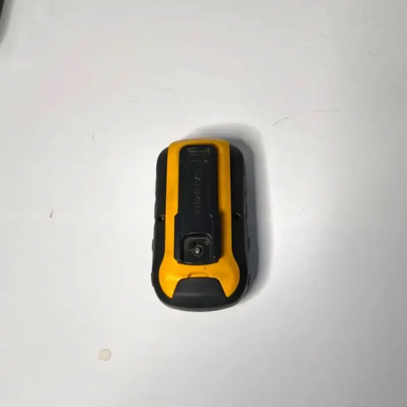 GPS portátil Garmin eTrex 10 amarillo con detalles - 3