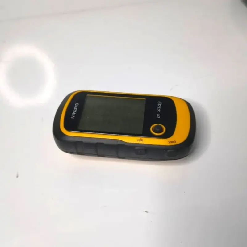 GPS portátil Garmin eTrex 10 amarillo con detalles - 5