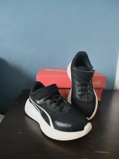 Zapatillas deportivas negras Puma para niños - miniatura 2