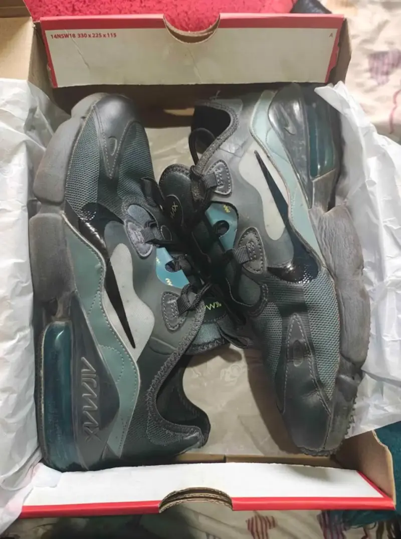 Zapatillas Nike Air Max 270 React negras - 1