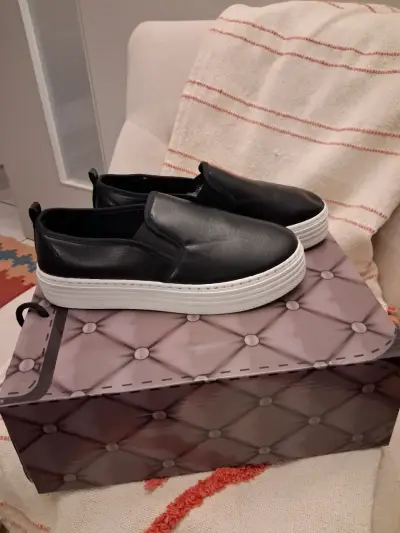 Botines de gamuza con tacón alto beige - miniatura 2