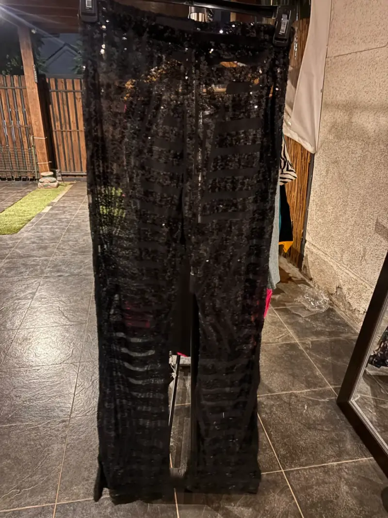 Pantalones transparentes de lentejuelas negros - 1