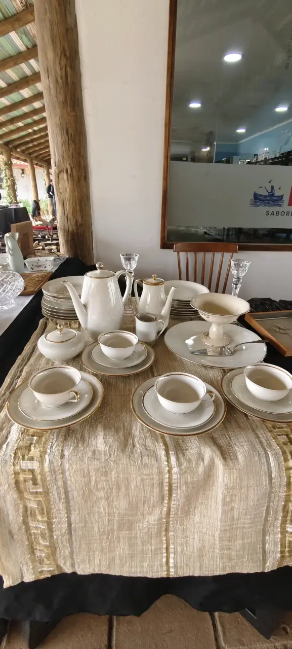 Juego de vajilla de porcelana  Babaria
